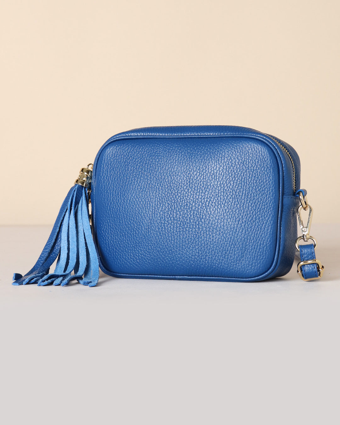 The Signature Bag, Your Clutch Purse Organizer Solution in Vegan, Leather-Like  Style and Comfort